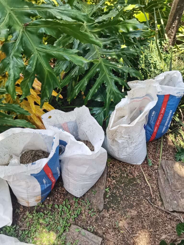 Filter sand replacement