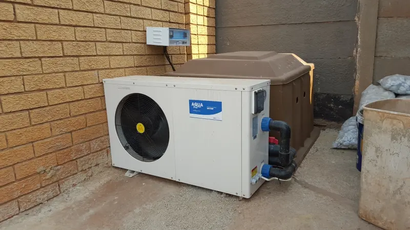 Pool heat pump